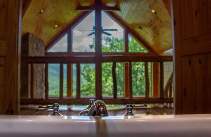 Majestic Manor - Peaceful Modern Cabin Retreat Near Watauga Lake - Photo 16
