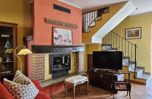 La casa rossa nel Monferrato a Moncucco Torinese - Foto 30