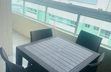 APTO BEIRA MAR - ACONCHEGANTE _ VARANDA GOURMET - WIFI - NETFLIX - TV A CABO - PRAIA GRANDE - Photo 25