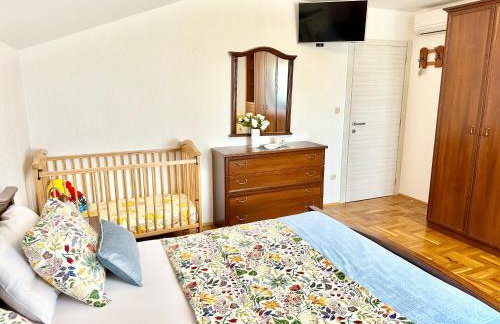 Spacious villa for 10 with a big private pool - Photo 66