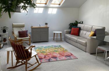 Stylish apartment in the centre of Hebden Bridge. - Photo 2