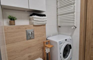 Apartament Paderewskiego Two Bedrooms Private Garage FV Self Check-in - Foto 18