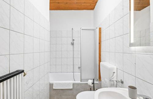 Goltan Apartment - Küche - WLAN - Parkplatz - Foto 15