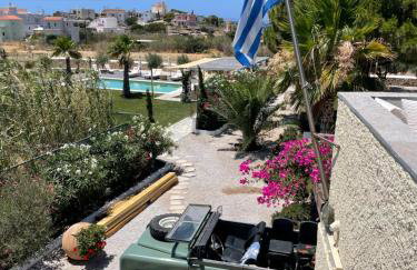 Villa Loretta with pool, jacuzzi and garden - Photo 14