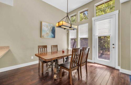 Charming 3BR-Near Skiing & Hiking - Foto 9