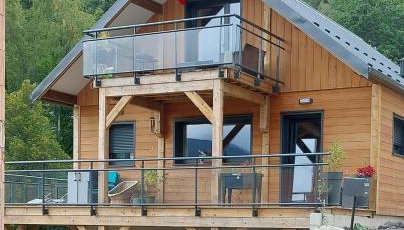 Au chalet de JO avec accès à l'espace piscine et jacuzzi - Foto 2