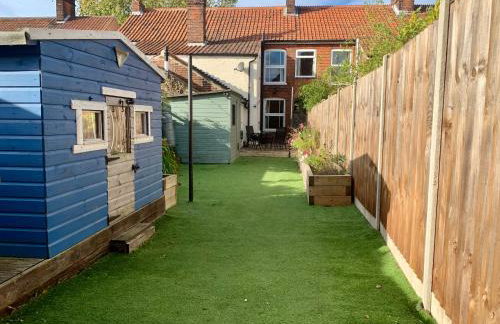 Smart & Comfortable 3-bedroom Victorian house - Photo 12