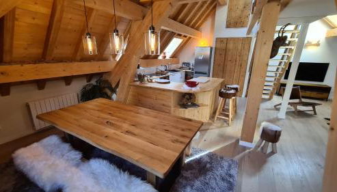 Les Suites du Monetier, alliant le charme et l'authenticité d'un chalet de prestige au cœur du village - Foto 2