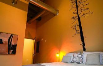 Industrial Escape 2bd 2bath - Photo 5