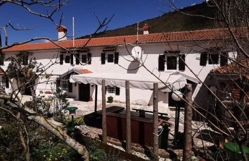 Apartman Cottage house Brest(Buzet) i ugodan odmor - Foto 48