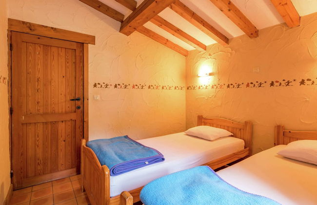 Cosy and Snug Holiday Home With Joint Swimming Pool - Foto 4