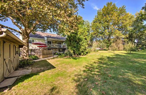 Amish Country Apartment with Cozy Fireplace! - Foto 28