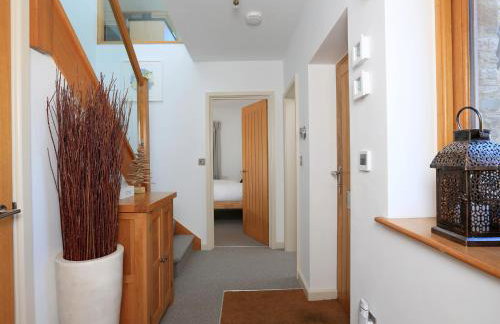 Courtyard Cottage - Photo 15