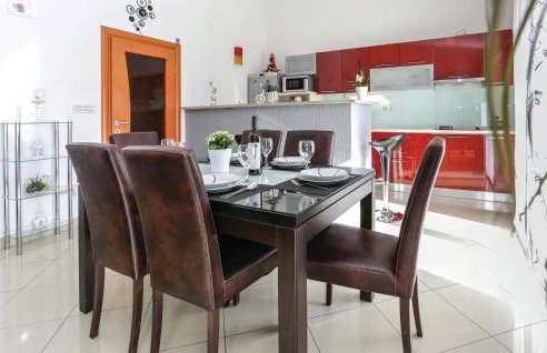 Three-Bedroom Apartment In Donja Ostrvica - Photo 24