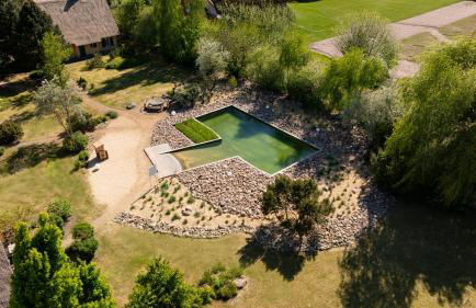 Reetdachhaus mit Schwimmteich in Krienke - Foto 1