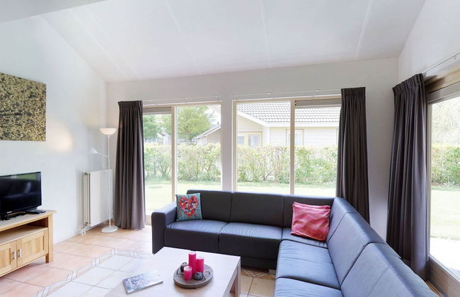 Spacious House in Netherlands for 8 Guests - Photo 6