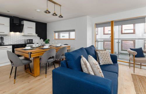 Flatzy - Prime City Apartment with Free Parking & Ping Pong Table - Foto 25