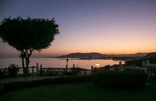 Andalusian villa on the sea and the bay of Malaga - Photo 77