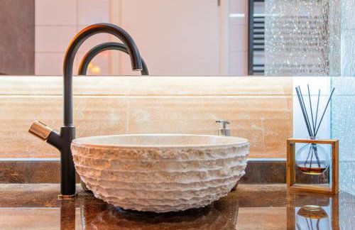 Jacuzzi - Love - BDSM - Extra Luxury - EV chargger - Valentine's Day - Red Room - Flexible SelfCheckIns 28 - Foto 20