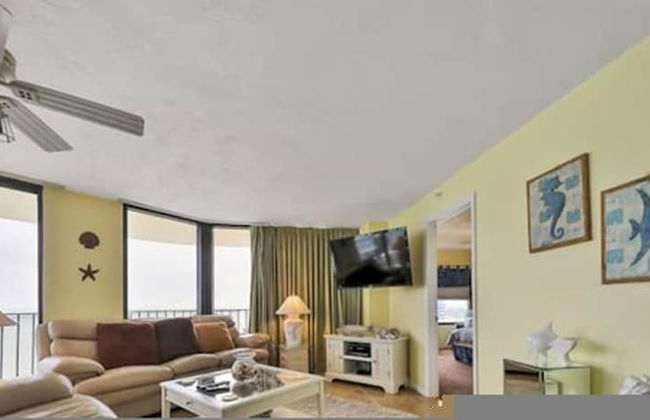 Beachfront 3 Bed Condo Daytona Beach Shores FL - Photo 3