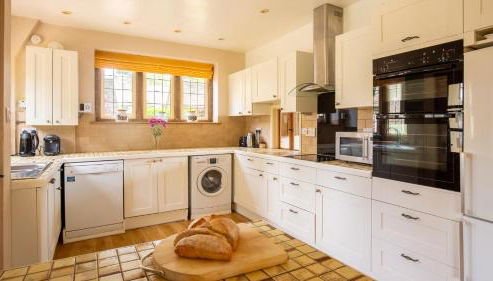 Arlington House - Foto 3, stove, dishwasher, toaster