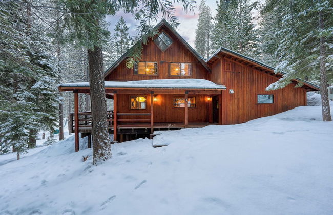 Private Deck, Fireplace, and Ski Access Near Northstar The Lazy Bear - Foto 29