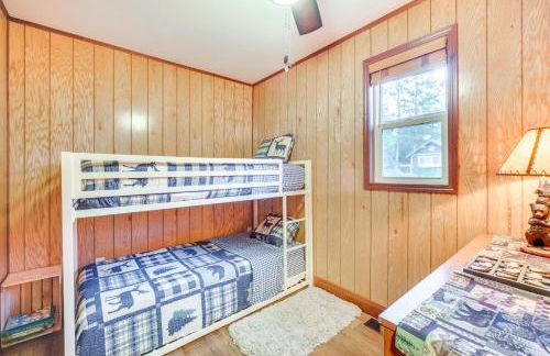 Winter Lake Escape with Access to Ice Fishing! - Foto 23