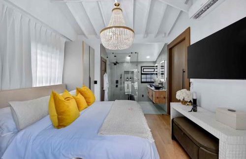 Villa 800 - 3 BEDROOM - 3 AND A HALF BATHROOMS -6 BEDS- Spa like Retreat Saline Pool & Jacuzzi - Foto 39