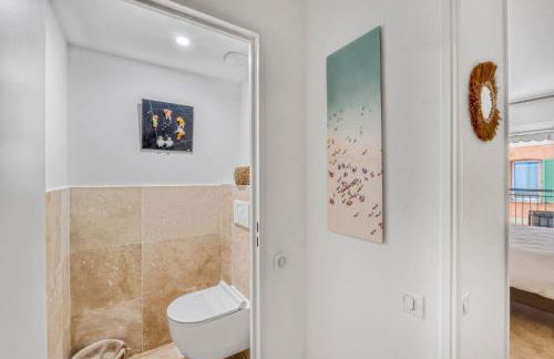 1 Chambre - Ascenseur - Spacieux - Proche palais - Foto 11