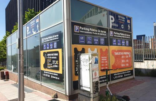 Bonito Apto Cinco Torres Plaza Castilla - Foto 19