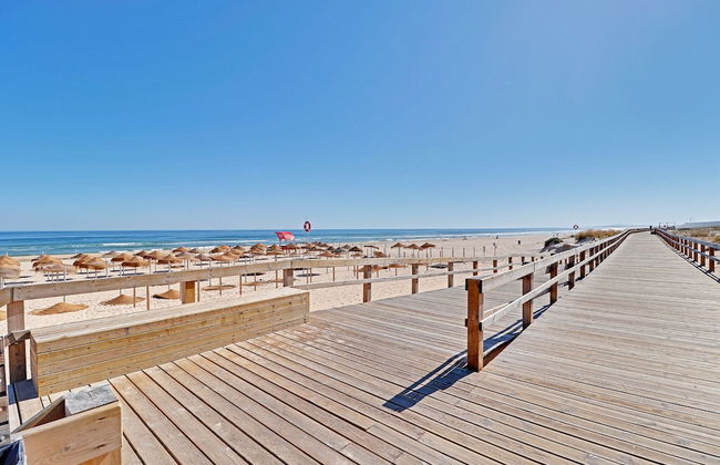 Monte Gordo Downtown by Homing - Foto 23