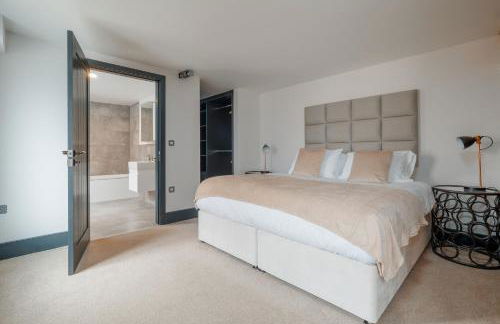 Chalice Close by Grandeur Property - Foto 19