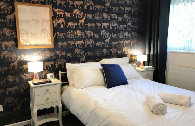 Sleeps up to 7, Parking, Office, Preston Nr M6/m65 - Foto 2