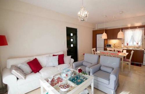 Seaside Family House - Photo 1