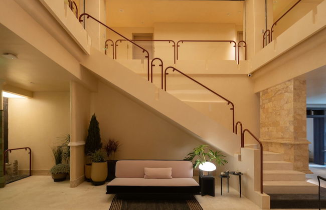 Golden Age Hotel - Photo 9