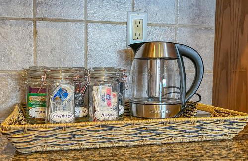 Coastal Cabana in Lakeland with King Bed - Foto 7