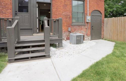 Soulard Retreat 7BR 9BA Courtyard ABODEbucks - Foto 26