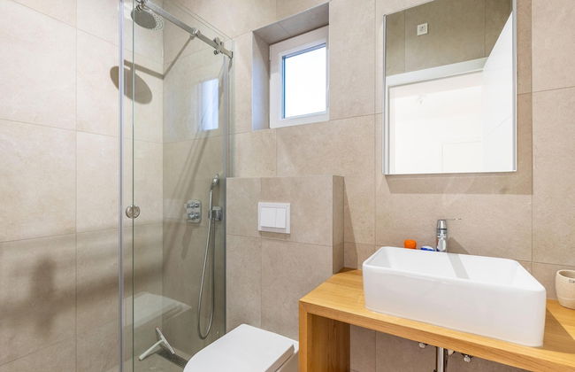 Holiday Home in Bilice With Pool - Photo 24