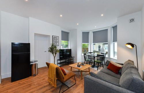 Stylish Flat with En-Suites Near Nature & Amenities - Foto 7