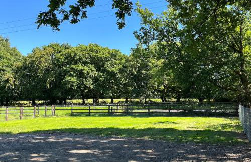 Lodge with log burner Contractors business private parking free Wi-Fi near M4 - Foto 59