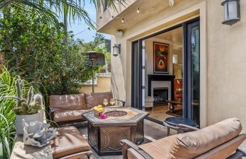 Beach Retreat- Walk to Beach, BBQ, Oceanview Rooftop & Firepit - Foto 40