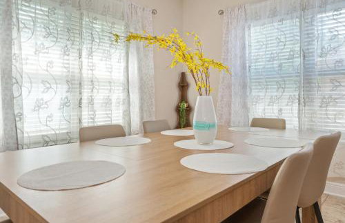 Cozy Retreat with Patio, Big Kitchen and Fishing Nearby - Foto 16