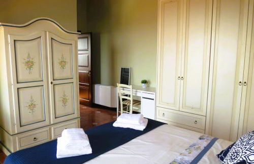 Characteristic restored farmhouse with 360 degree views - Photo 26