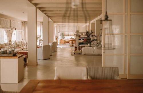 Villa Brisa del Mar Seafront villa located in the Garraf National Park 30 minutes from Barcelona - Photo 12