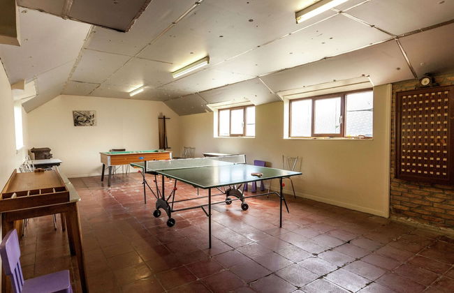 Quiet Cottage near Woods - Photo 17