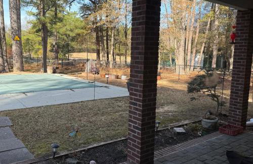 Secluded Retreat with Pool near Stone Mountain, Aquarium and Coca-Cola - Downtown - Foto 5