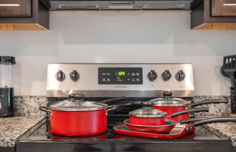 4BR Townhouse King Bed 2-Story Near NC State - Foto 13