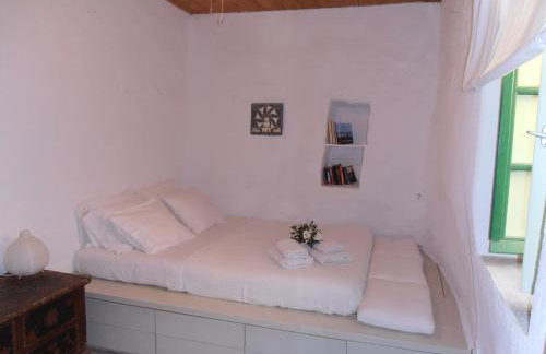 Hidesign Athens Traditional Stone House in Kea's Port - Foto 14