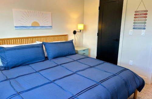 Alpine Escape Luxury Retreat, Hot Tub, Walkable, Mountain Views, 3 King Beds - Foto 37