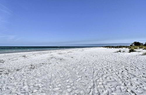 Canal-front Gem with Pool and Hot Tub in Anna Maria - Foto 40
